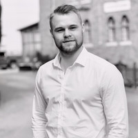 Jesper Hellgren Email