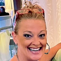 Sanofi Employee Carolyn Hill's profile photo