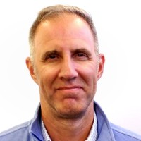 E-mail e número de telefone de Chris Grundner