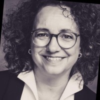 Christiane Gburek Email