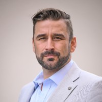 Sam Lyons Email