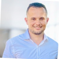 Roberto Ribeiro Email