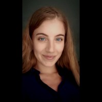 Puck van der Maazen Email