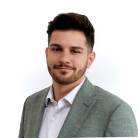 Daniel Varga Email