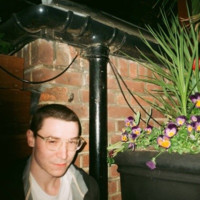 E-mail e número de telefone de Christian Eede