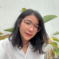 Suci Wulandari Email