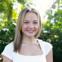 starrdesign Employee Calie Wrona's profile photo