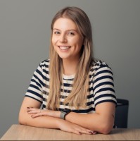 Iulia Pop Email