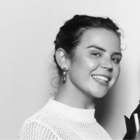 Lucy Lynn Email & Phone Number