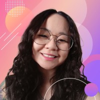 Estela Nakanishi Email