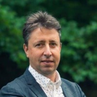 Kris de Becker Email & Phone Number