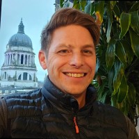Simon Lincoln Email & Phone Number