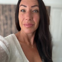 Think Drinks Employee Cindy Halliday's profile photo