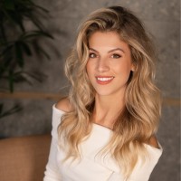Naomi van Den Bosch Email