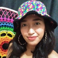 Because Employee Maria Laurente's profile photo