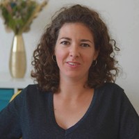 Eve Roux Email