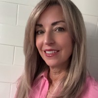 Budget Blinds Employee Deena Bettencourt's profile photo