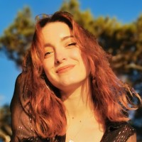 Laeticia Reviron Email