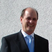 Axel Sauer Email
