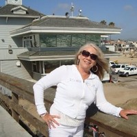 University of Phoenix Employee Regina Becker's profile photo