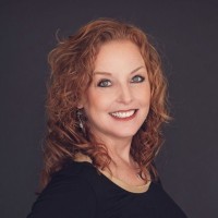 VYBE Realty Employee Kristy Bennett's profile photo