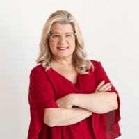 VYBE Realty Employee Kelly Rumbaugh's profile photo