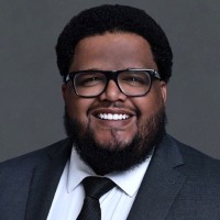 GenuBank Employee Jonathan Via's profile photo