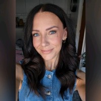 Caitlin Robertshawe Email
