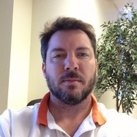 Email e telefono di Kris Kay