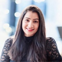 Email e telefono di Divya Sharma