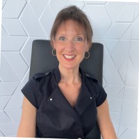 atHomeFinance Employee Sandra Thiringer's profile photo