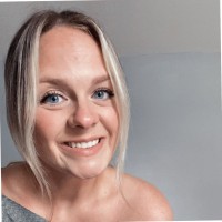 Laura Aenis Email & Phone Number