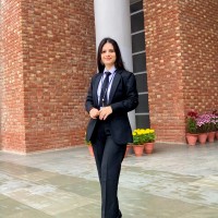 Yamini Bhatiya Email