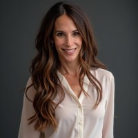 Arin Lavinia Email & Phone Number