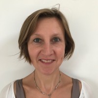 Els van Hover Email & Phone Number