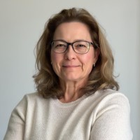 Julie Starnes Email & Phone Number