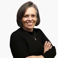 Luciane Gonçalves Email & Phone Number