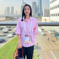 Kahlym Tran Email