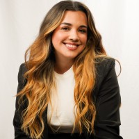 Larissa Figueira Email