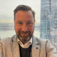 Björn Winterhalter Email
