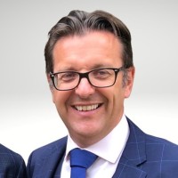 Simon Overton Email