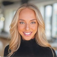 Century 21 Results Employee Tess Reboucas's profile photo