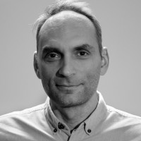 Max König Email