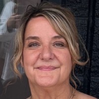 Kichton Contracting Ltd. Employee Julie Leroux's profile photo
