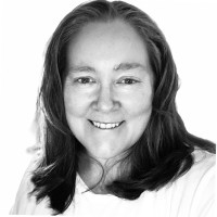 Victoria Robertson Email