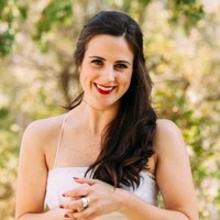 Amelia Hassani Email & Phone Number