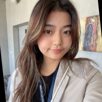 Arianna Hwang Email & Phone Number