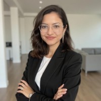 Bianca Ataídes Email