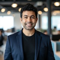 Captiv8 Employee Vishal Gurbuxani's profile photo