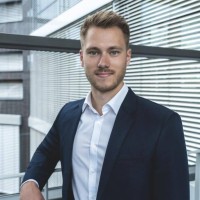 Simeon-Lukas Hennigs Email